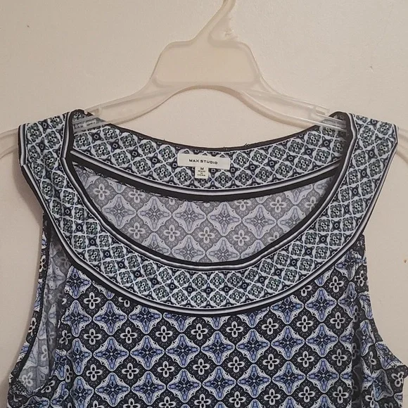 Top - Picture 3 of 3